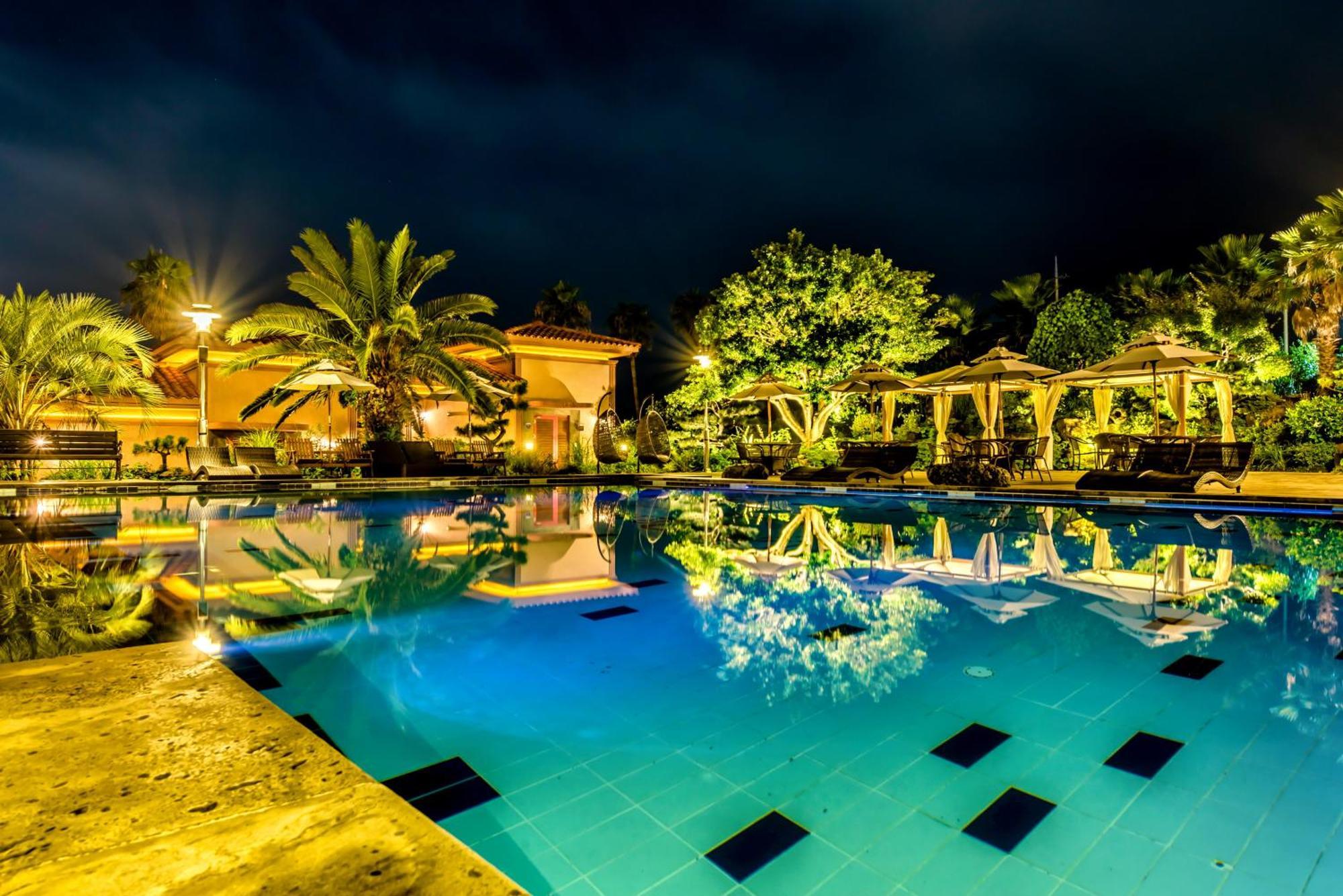 Palm Valley Resort Seogwipo Esterno foto