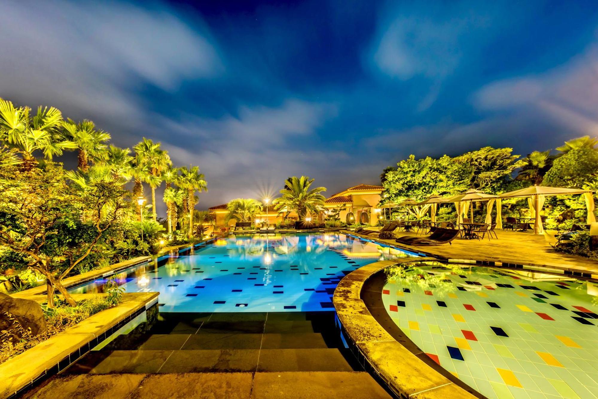 Palm Valley Resort Seogwipo Esterno foto
