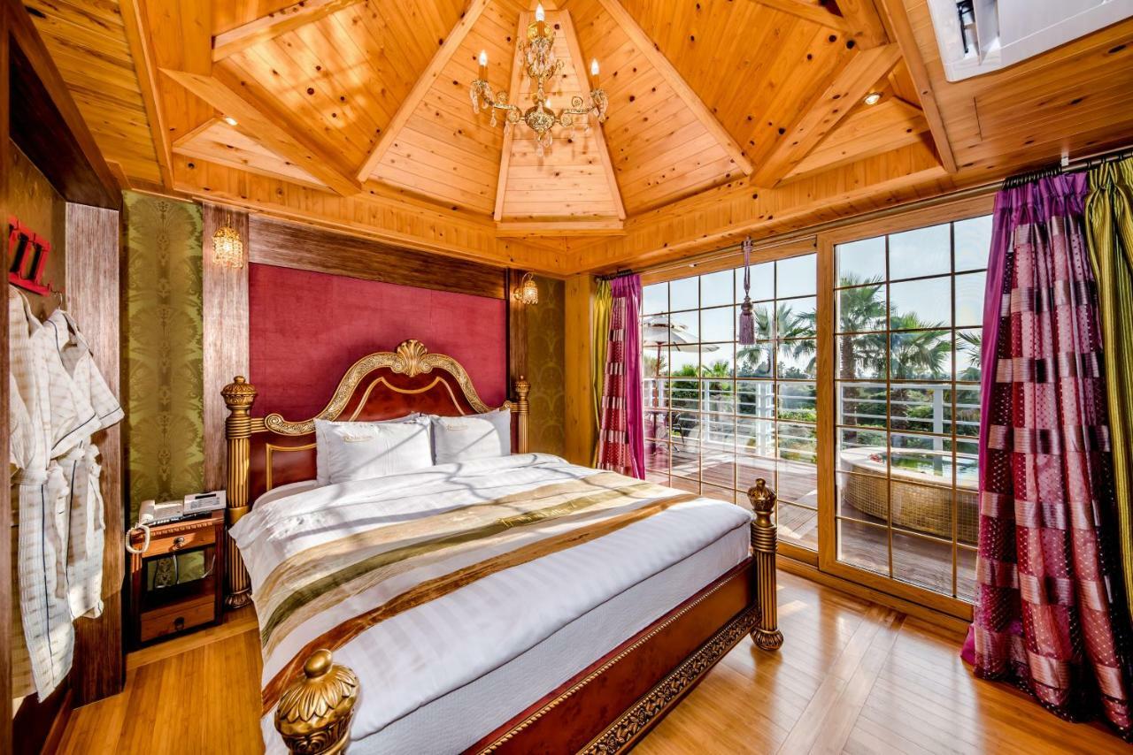Palm Valley Resort Seogwipo Esterno foto