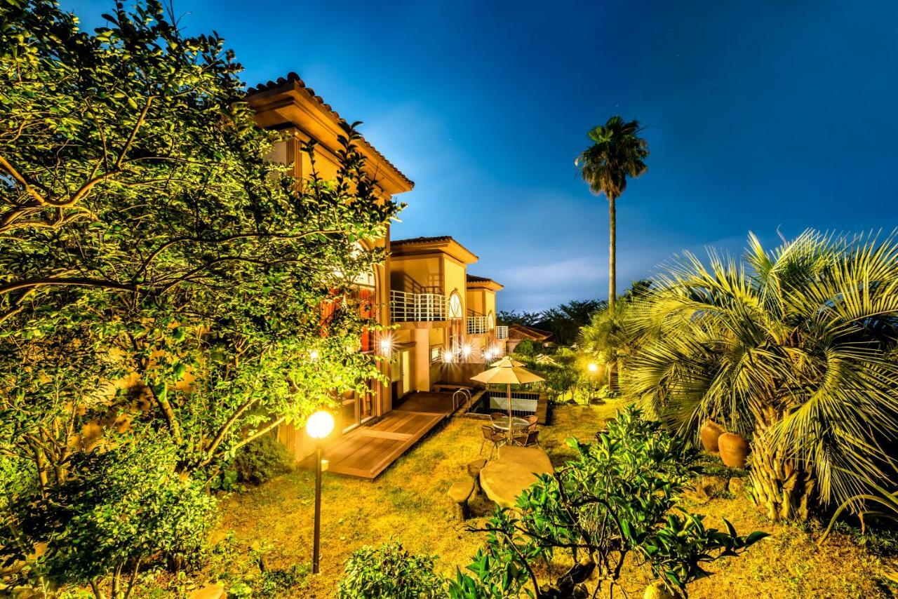 Palm Valley Resort Seogwipo Esterno foto